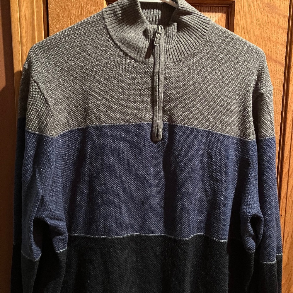 Men’s dockers light weight sweater